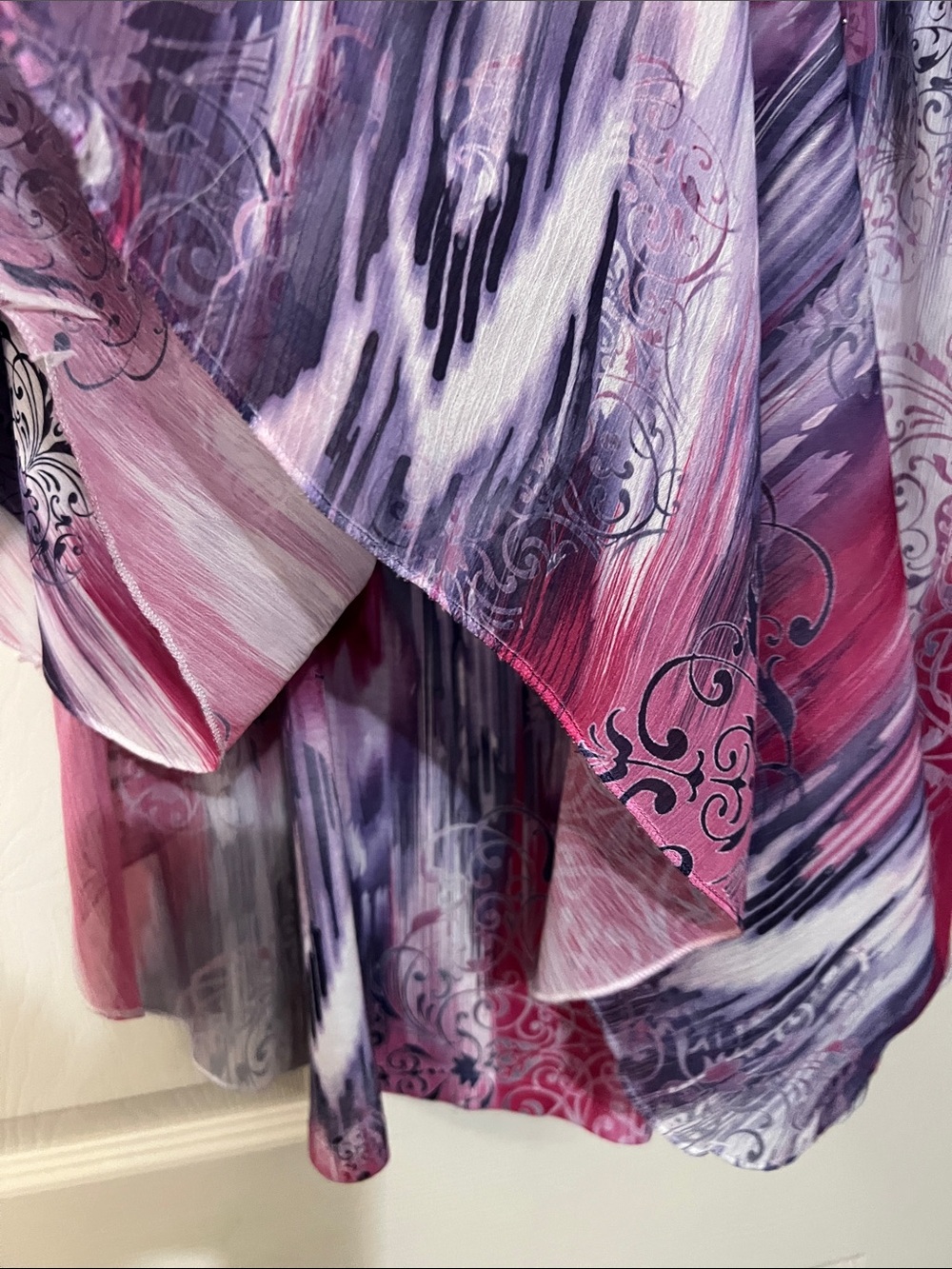 JM Collection Pink Purple and White Watercolor-Print Flutter Sleeve Tunic NWOT - Picture 5 of 6